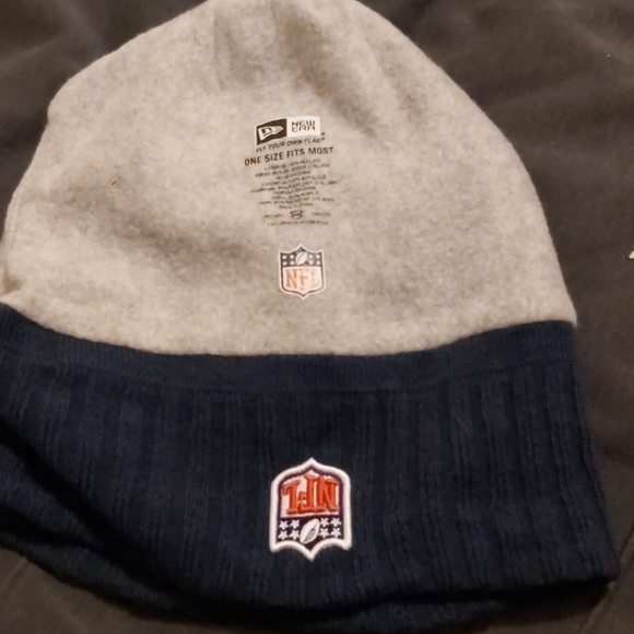 Hat - Picture 2 of 5